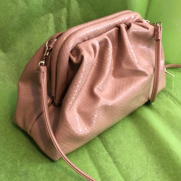 Cute soft pink crossbody bag - Picture 4 of 7
